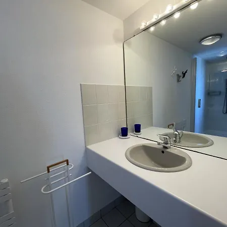 Bel En Front De Avec Balcon, Parking Et équipements Modernes - Fr-1-361-327 Apartamento Granville