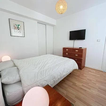 Bel En Front De Avec Balcon, Parking Et Equipements Modernes - Fr-1-361-327 Granville