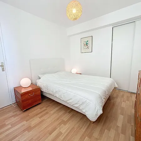 Bel En Front De Avec Balcon, Parking Et Equipements Modernes - Fr-1-361-327 * Granville