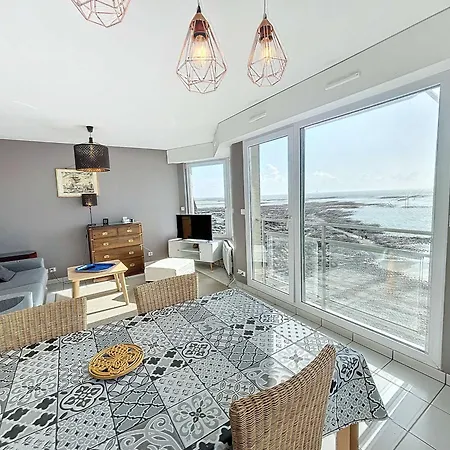 Bel En Front De Avec Balcon, Parking Et Equipements Modernes - Fr-1-361-327 * Granville