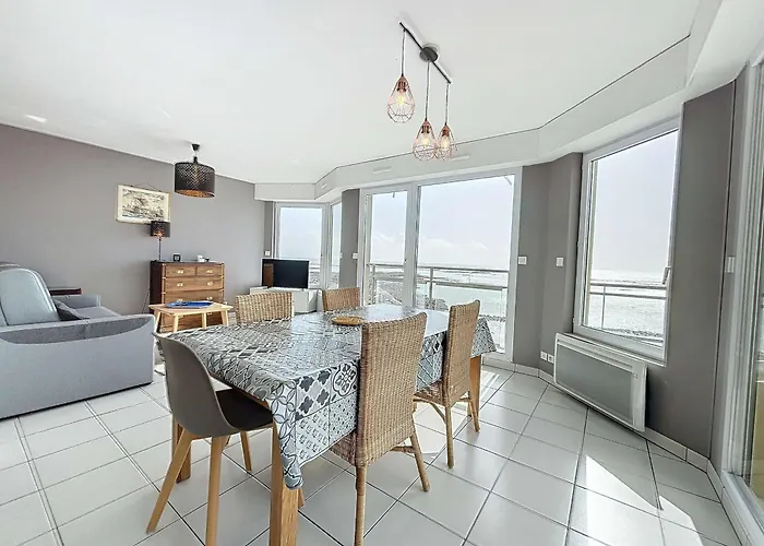 דירה Bel En Front De Avec Balcon, Parking Et Equipements Modernes - Fr-1-361-327 גראנוויל